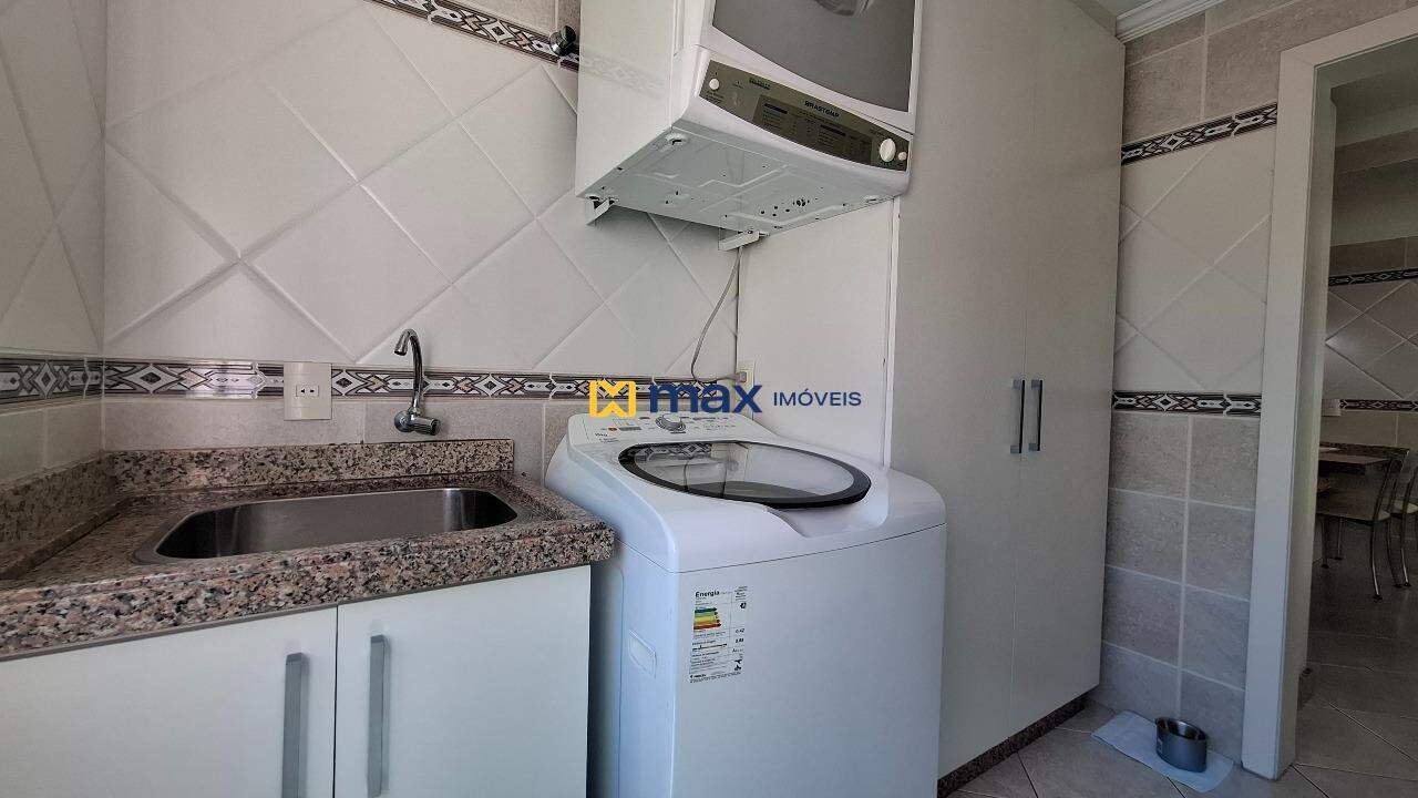 Apartamento à venda no Fazenda: Lavanderia
