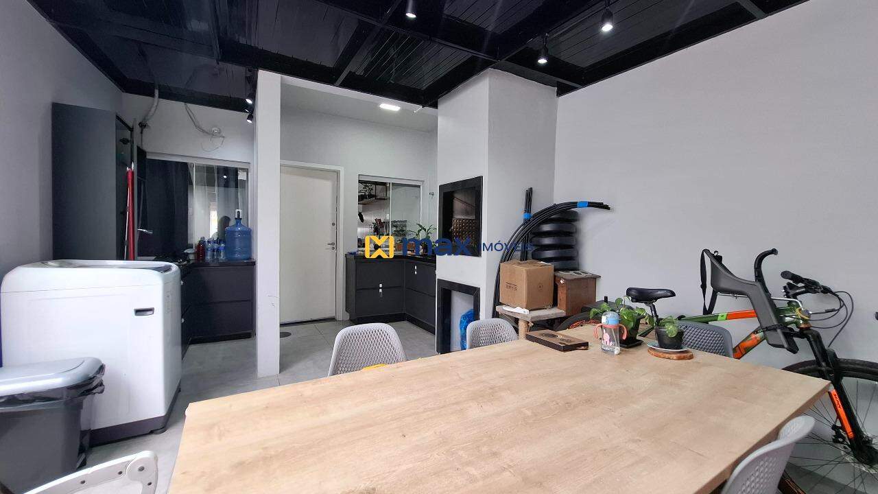 Casa à venda no Cidade Nova: Área externa com churrasqueira