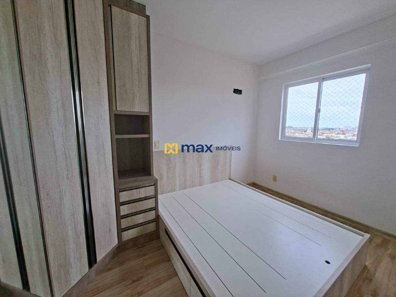 Apartamento para aluguel no Cordeiros: Dormitório 01