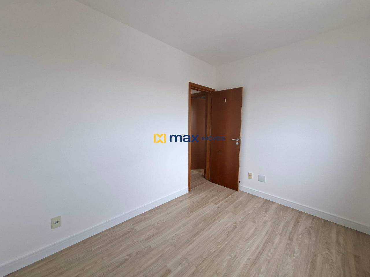 Apartamento para aluguel no Cordeiros: Dormitório 02