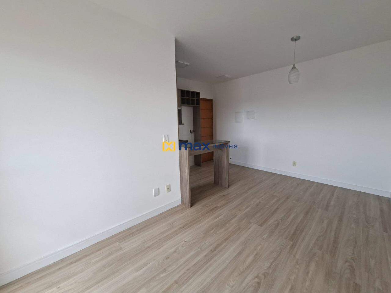 Apartamento para aluguel no Cordeiros: Sala de estar/jantar e cozinha