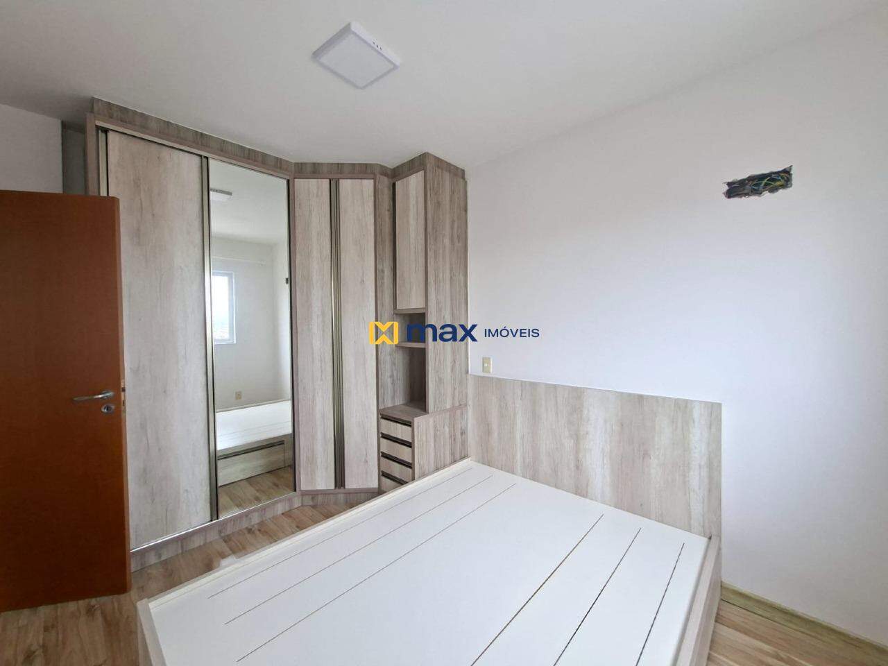 Apartamento para aluguel no Cordeiros: Dormitório 01