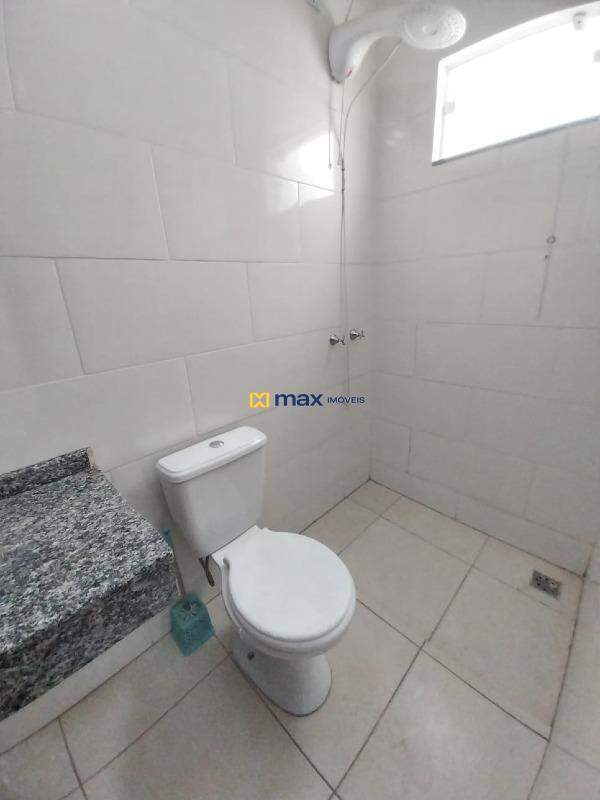 Apartamento à venda no Espinheiros: Banheiro social