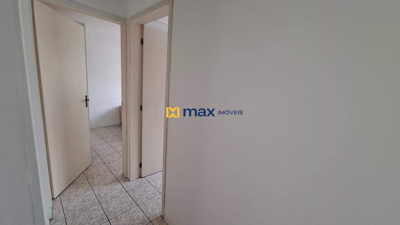 Apartamento para aluguel no Centro: Corredor