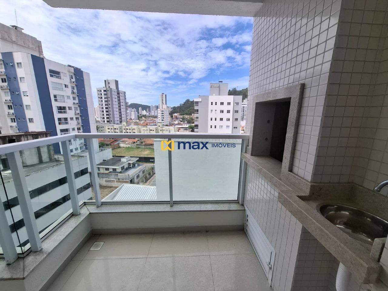 Apartamento para aluguel no Centro: Sacada