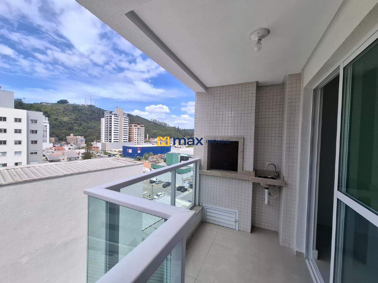 Apartamento para aluguel no Centro: Sacada