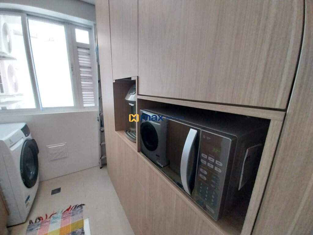 Apartamento à venda no Ressacada: Área de serviço