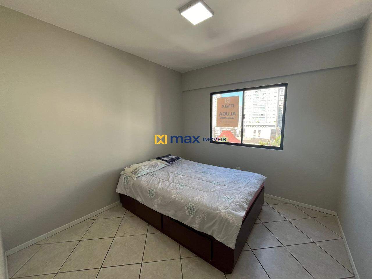 Apartamento para aluguel no Centro: 