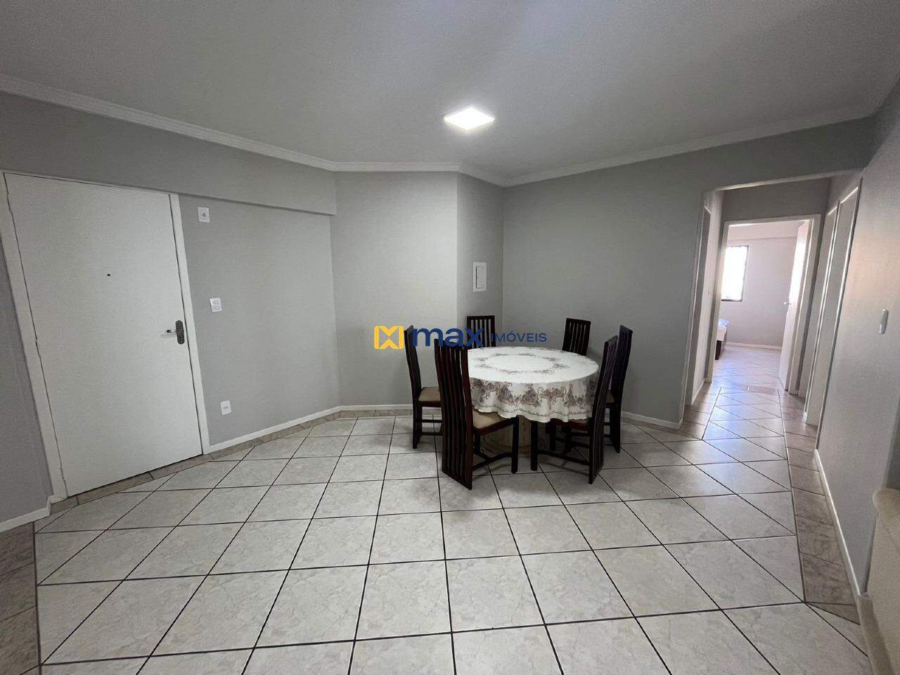 Apartamento para aluguel no Centro: 