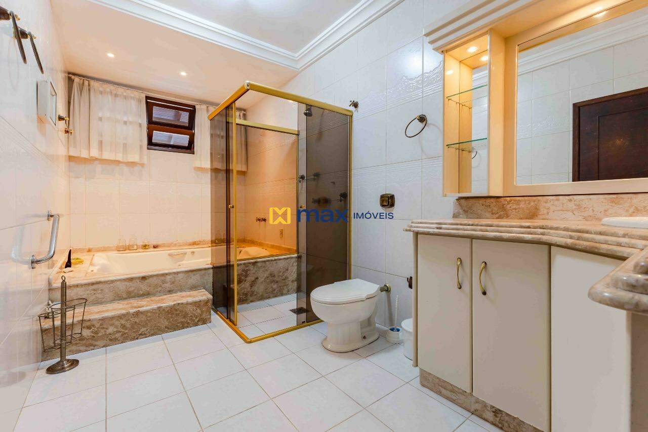 Casa à venda no Dom Bosco: Banheiro suíte