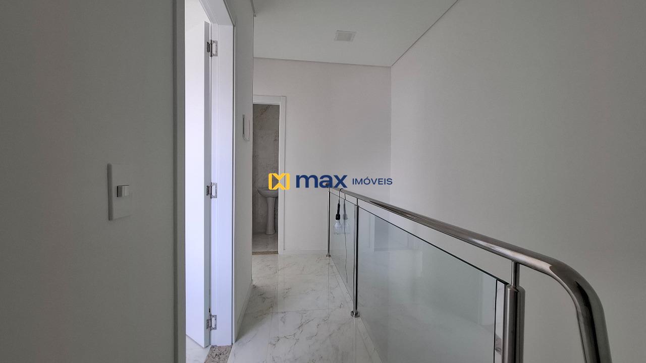 Casa à venda no Cordeiros: Corredor