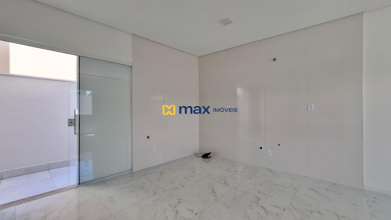 Casa à venda no Cordeiros: Living integrado