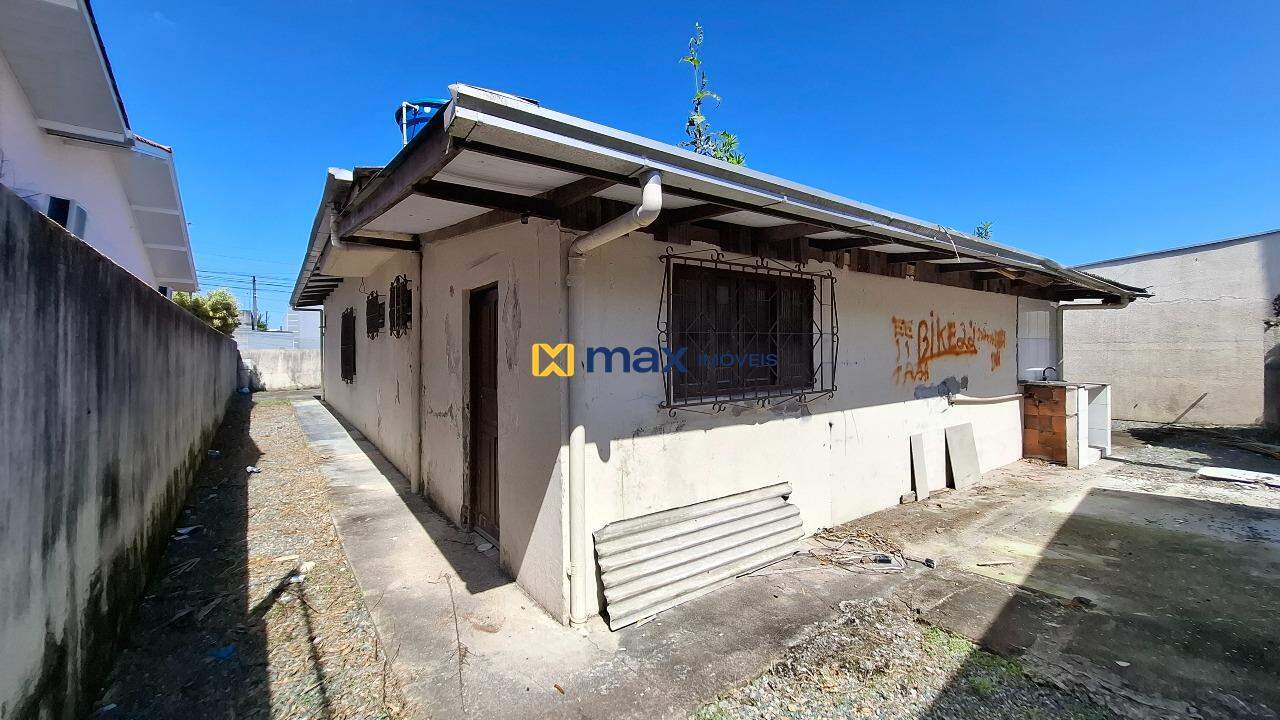 Terreno à venda no Cordeiros: Terreno