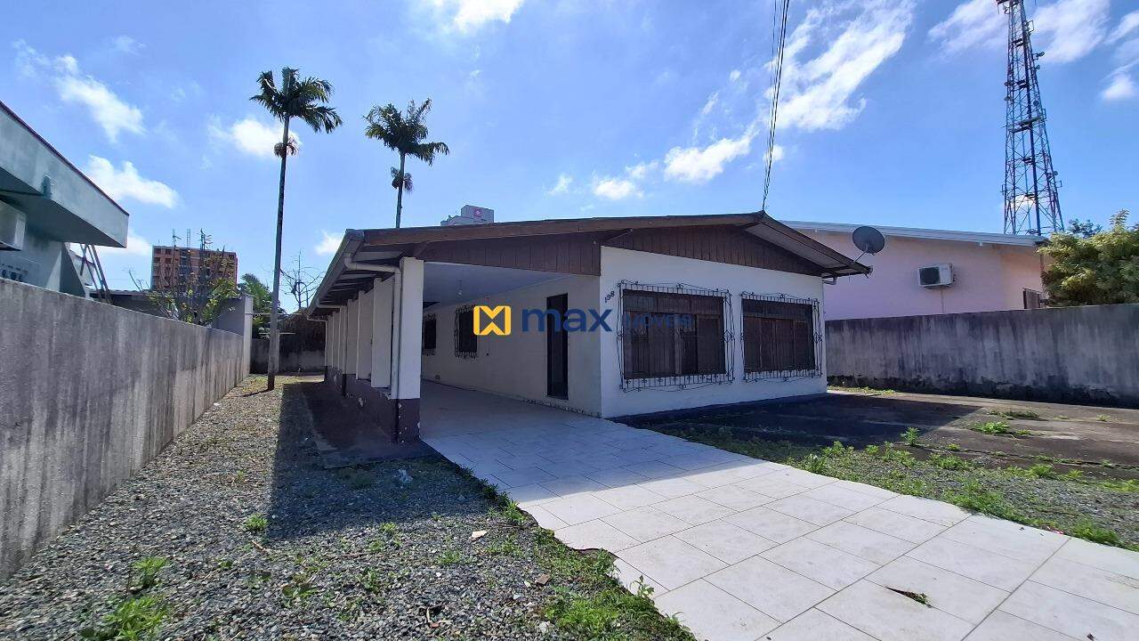 Terreno à venda no Cordeiros: Terreno