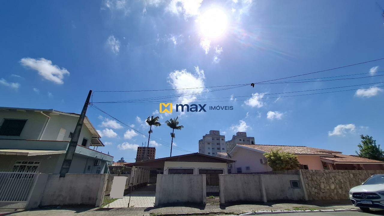 Terreno à venda no Cordeiros: Fachada