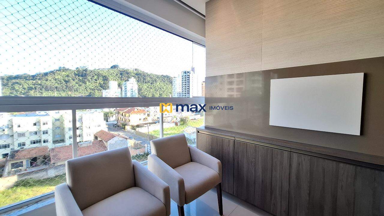 Apartamento à venda no Centro: Sacada com churrasqueira