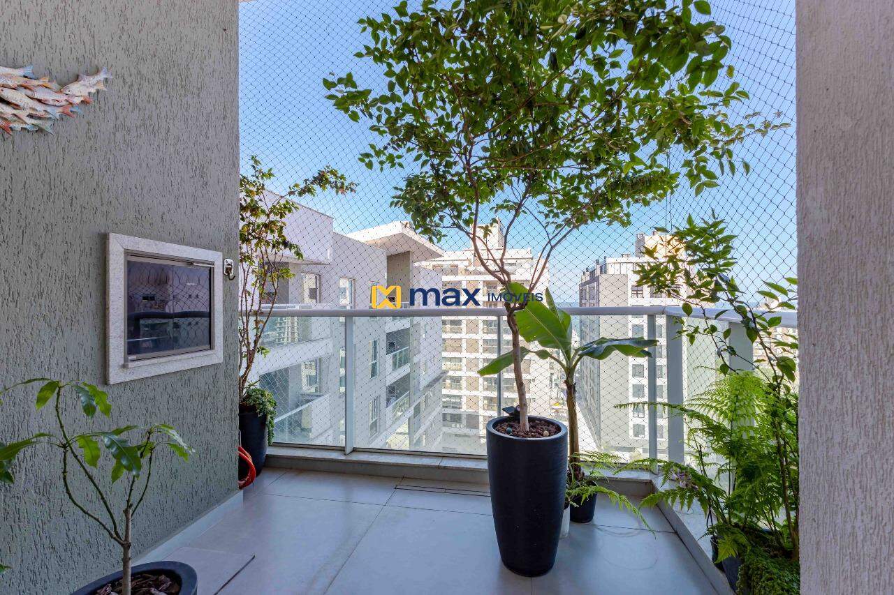 Apartamento à venda no Praia Brava: Sacada com churrasqueira