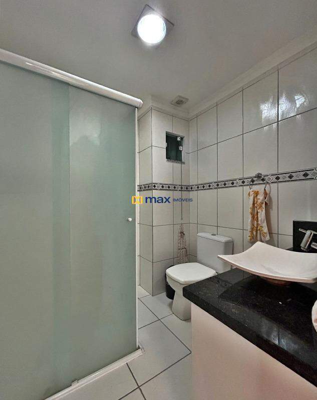 Apartamento à venda no Gravatá: Banheiro Social 