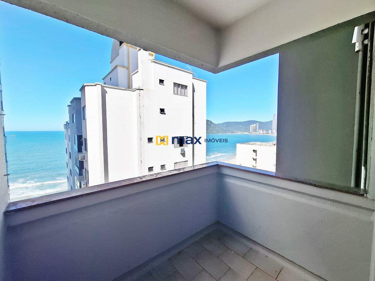 Apartamento para aluguel no Centro: Sacada da suíte