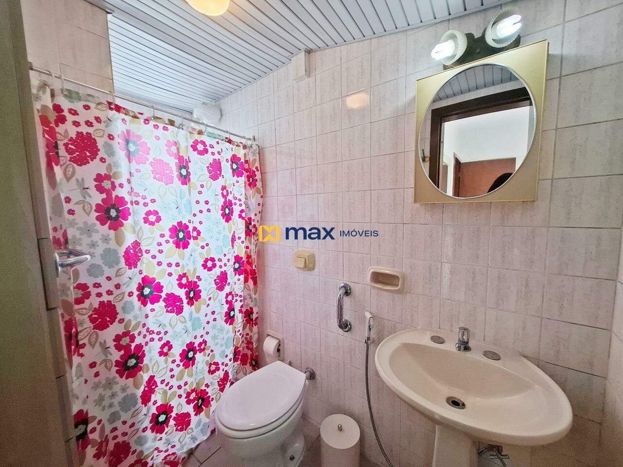 Apartamento para aluguel no Centro: Banheiro Suíte