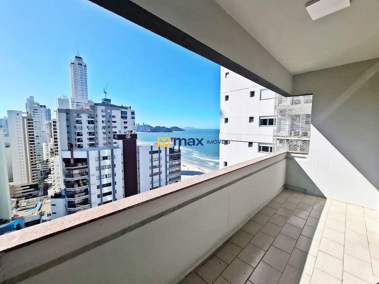 Apartamento para aluguel no Centro: Sacada da sala