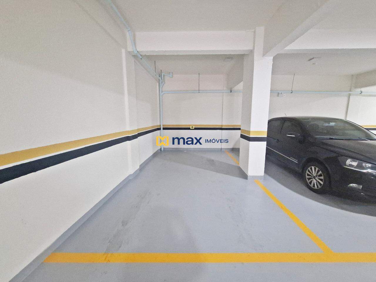 Apartamento à venda no Tabuleiro: Vaga de garagem