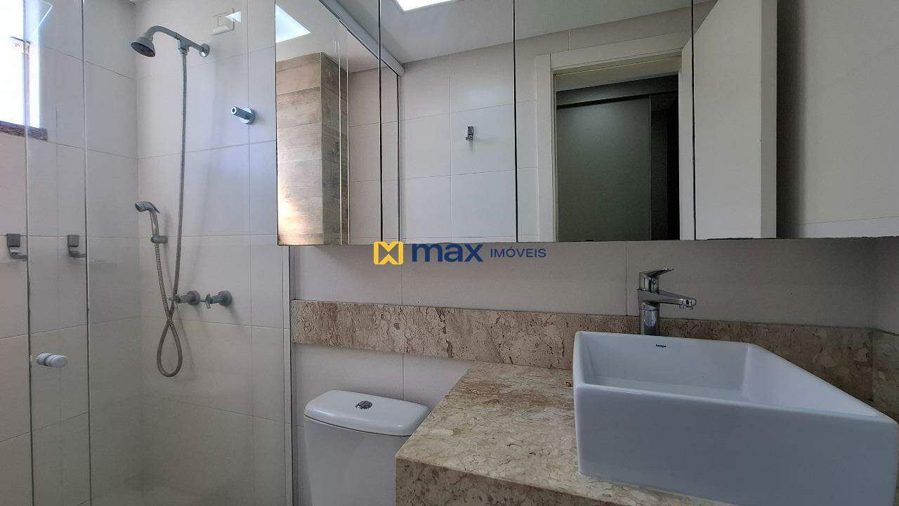 Apartamento à venda no São João: Banheiro suíte