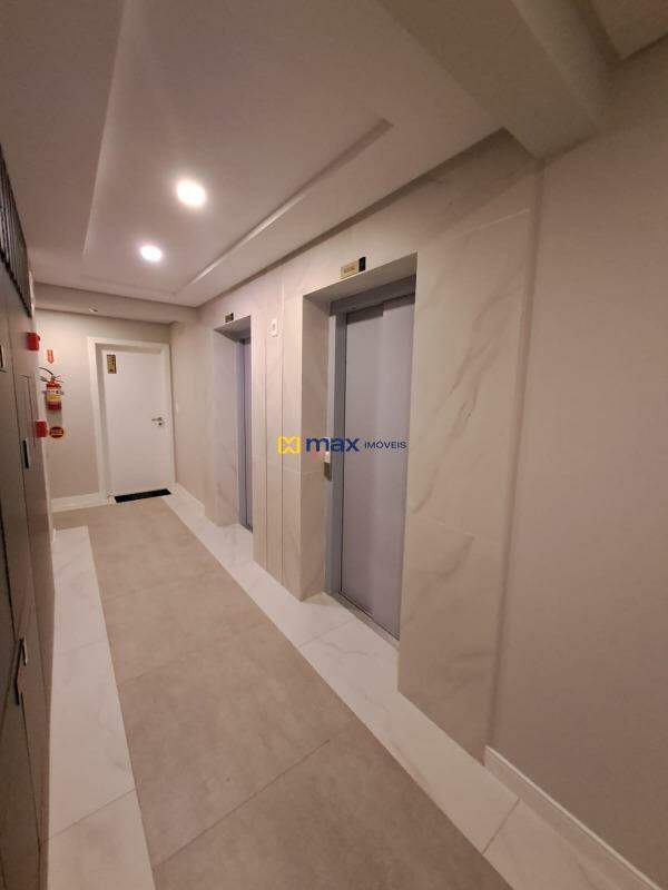 Apartamento à venda no Centro: Entrada apartamento