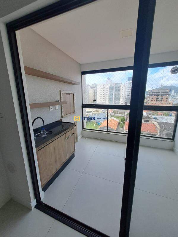 Apartamento à venda no Centro: Sacada