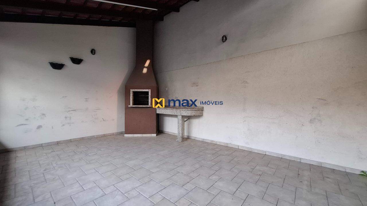 Casa Comercial para aluguel no São Vicente: Área externa