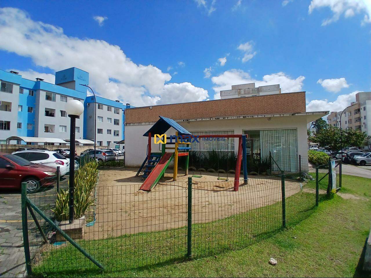 Apartamento à venda no Espinheiros: Área externa