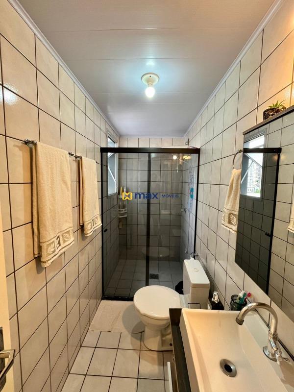 Apartamento à venda no Centro: Banheiro social