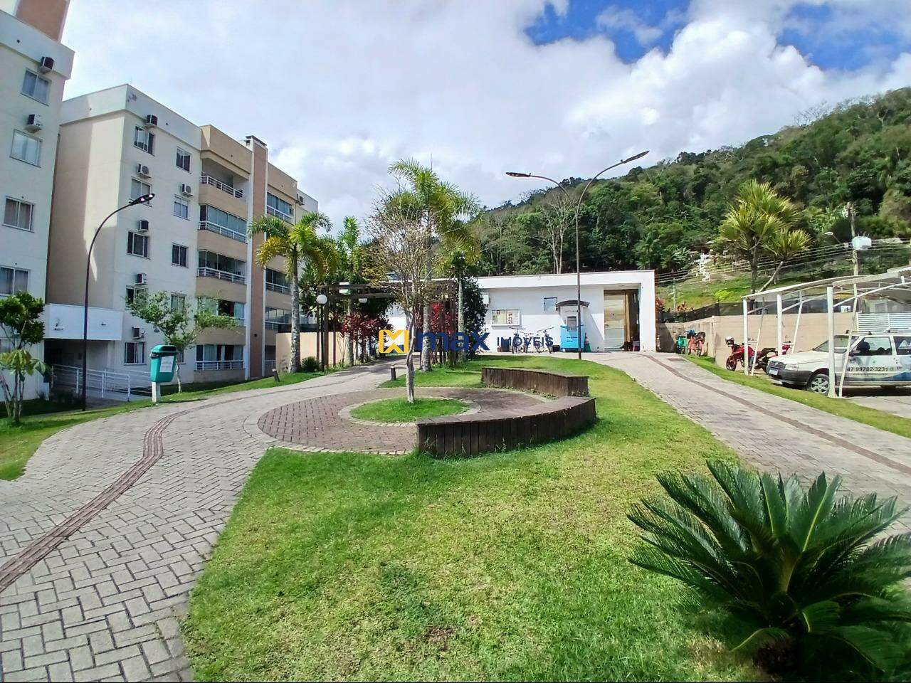 Apartamento à venda no Espinheiros: Área externa