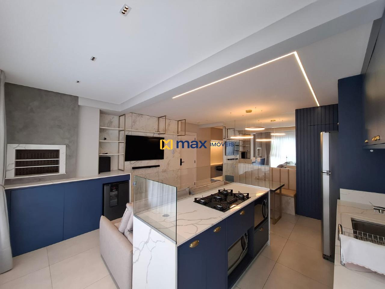 Apartamento à venda no Meia Praia: Living