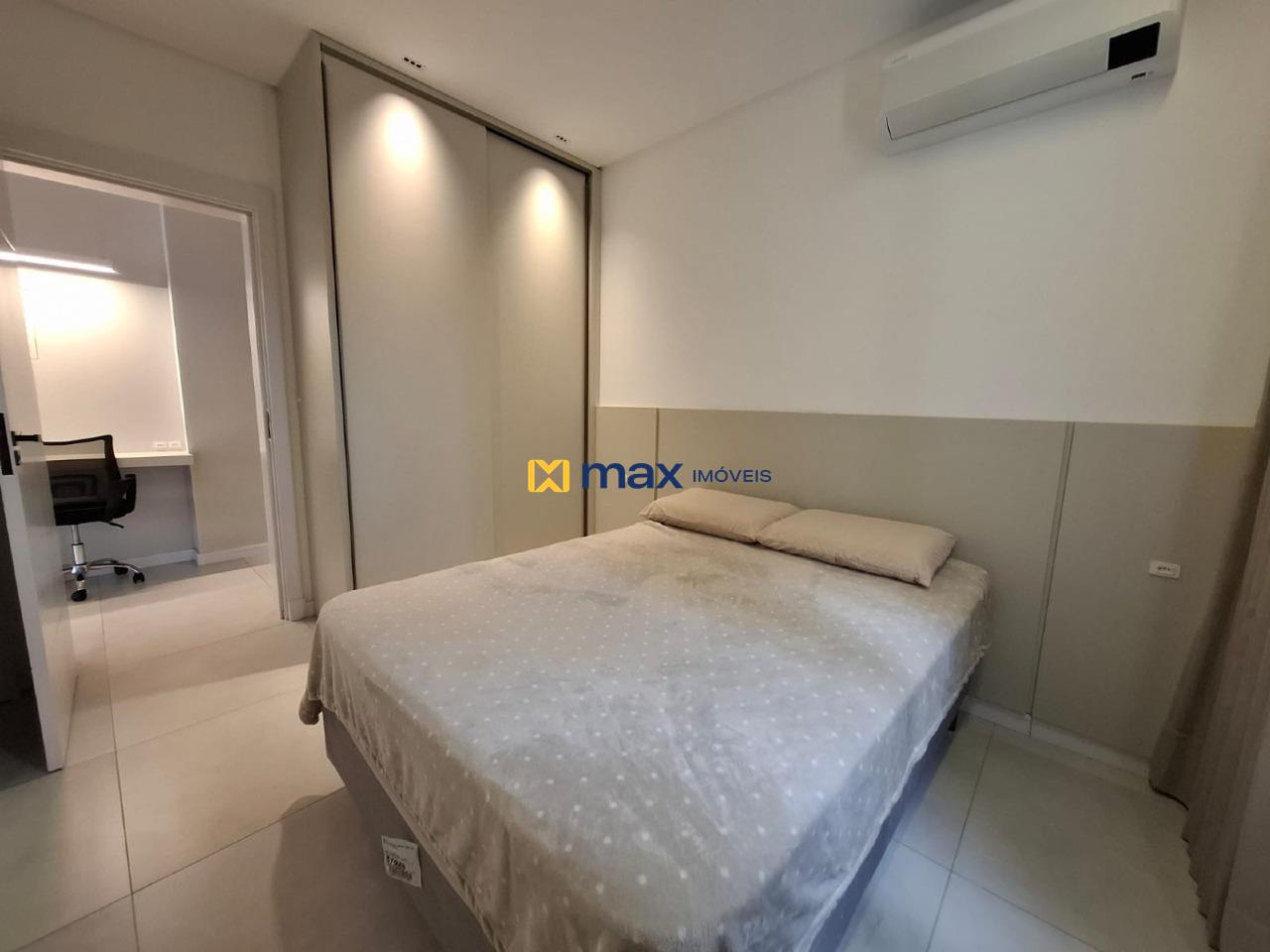 Apartamento à venda no Meia Praia: Suíte 2