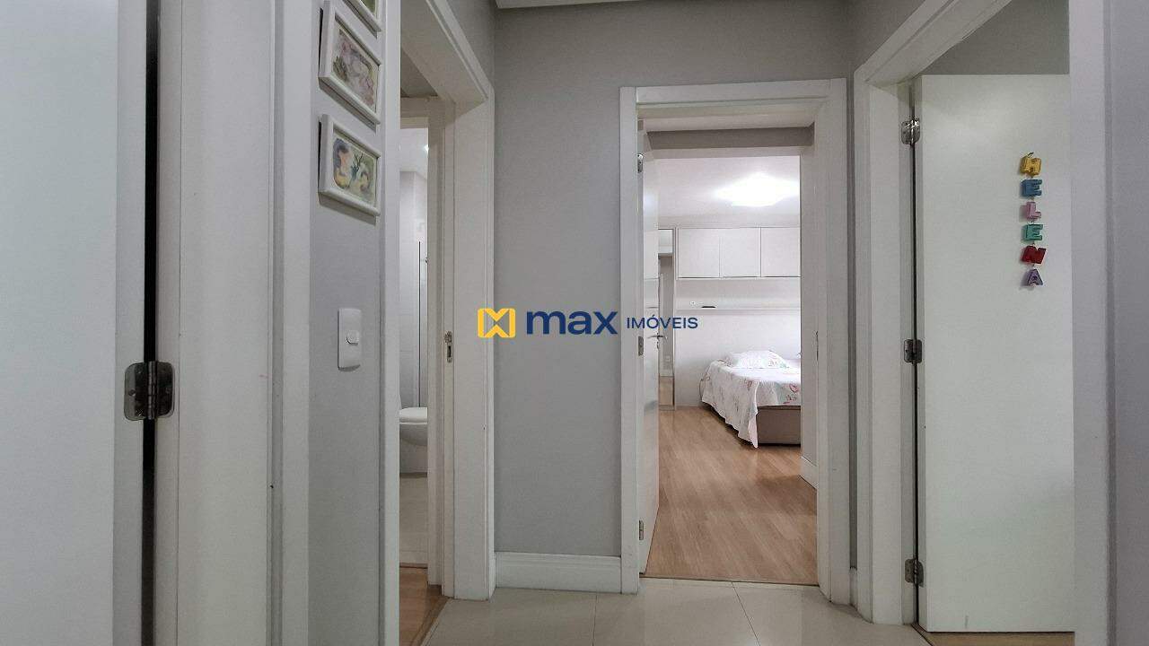 Apartamento à venda no Fazenda: Corredor