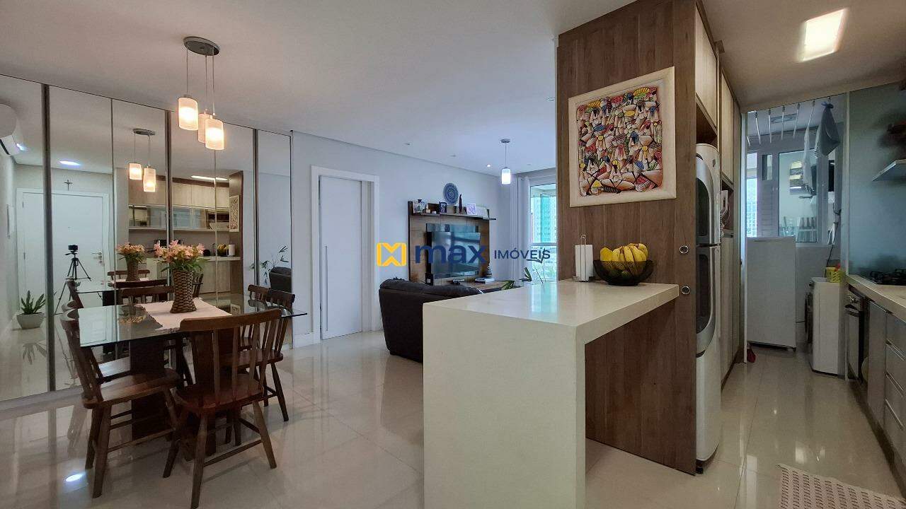 Apartamento à venda no Fazenda: Living integrado