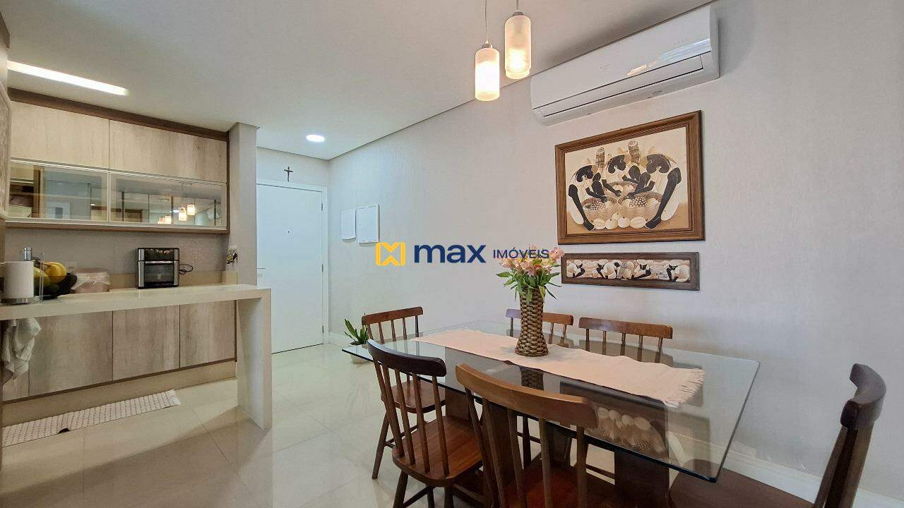 Apartamento à venda no Fazenda: Living integrado