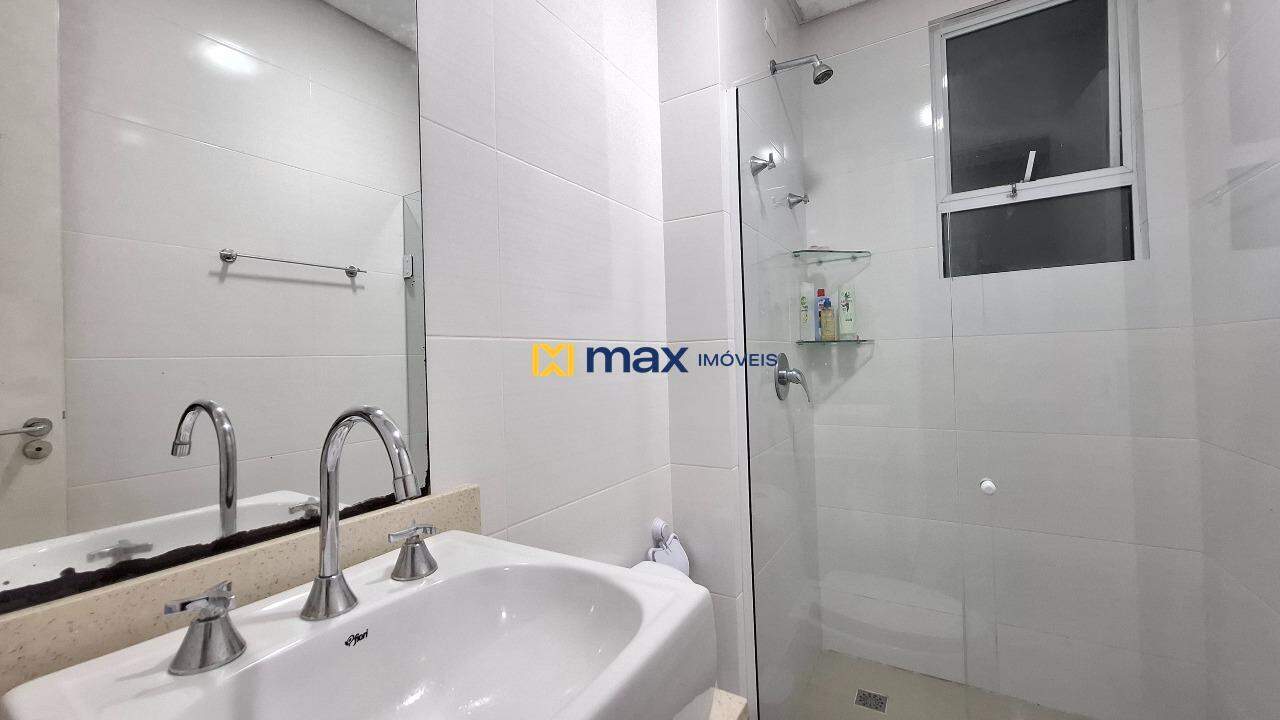 Apartamento à venda no Fazenda: Banheiro social