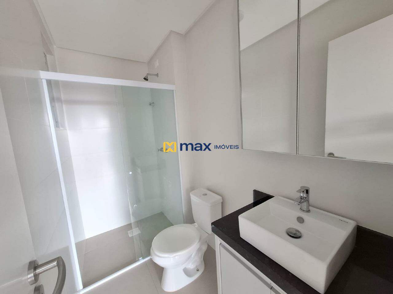 Apartamento para aluguel no São João: Banheiro Suíte