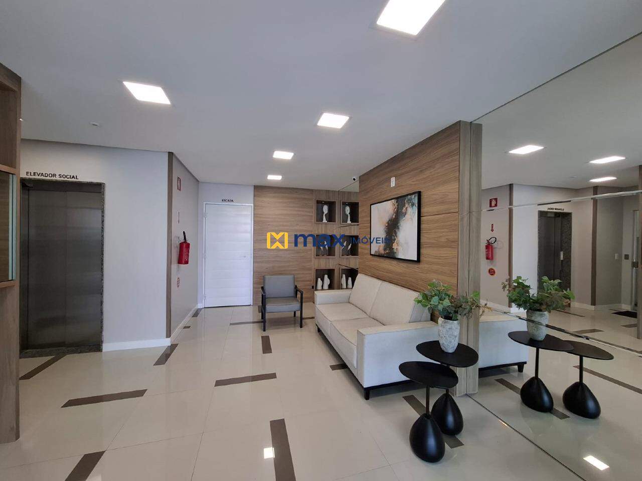 Apartamento para aluguel no São João: Hall de Entrada