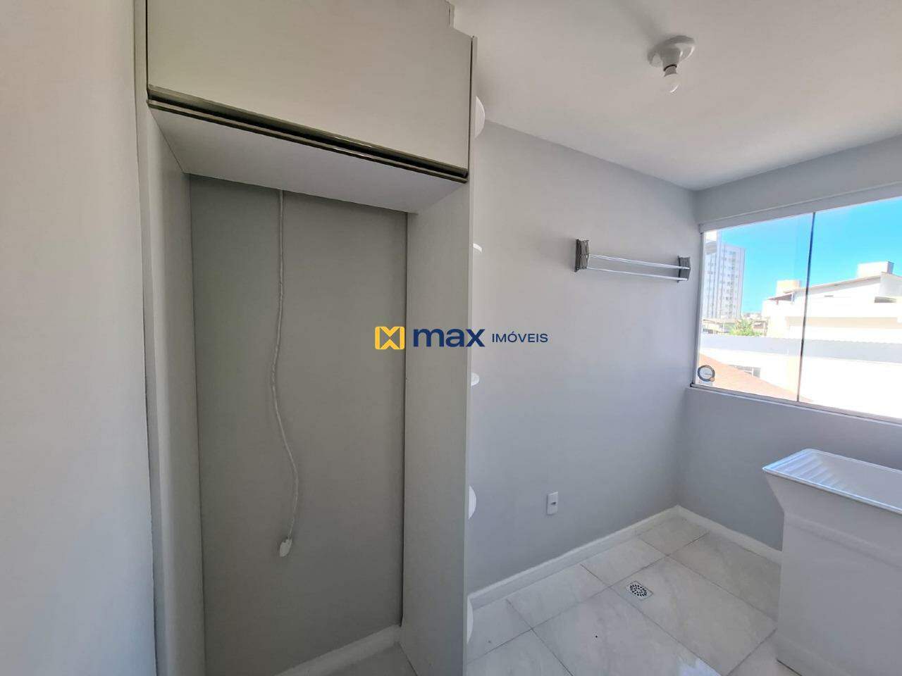 Apartamento para aluguel no São Vicente: Lavanderia