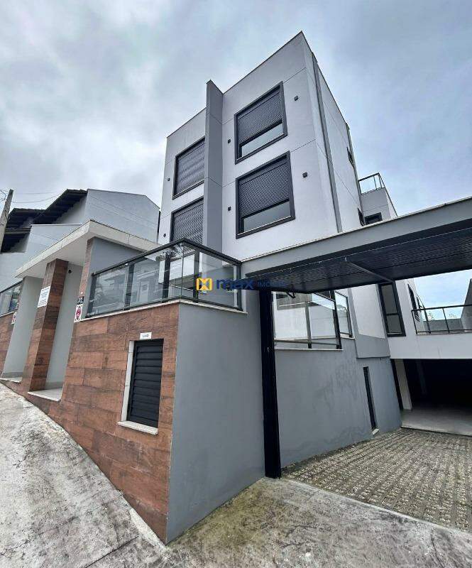 Casa à venda no Ariribá: Fachada