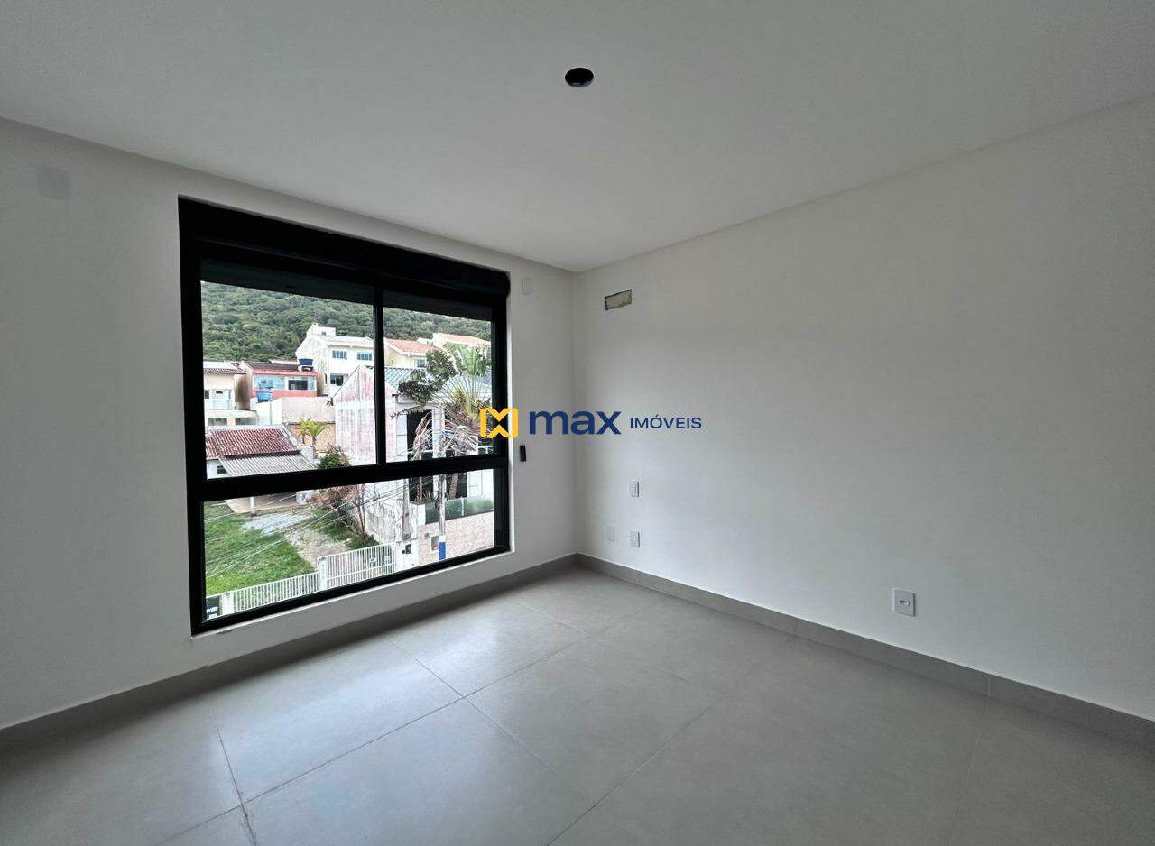 Casa à venda no Ariribá: Suíte 1