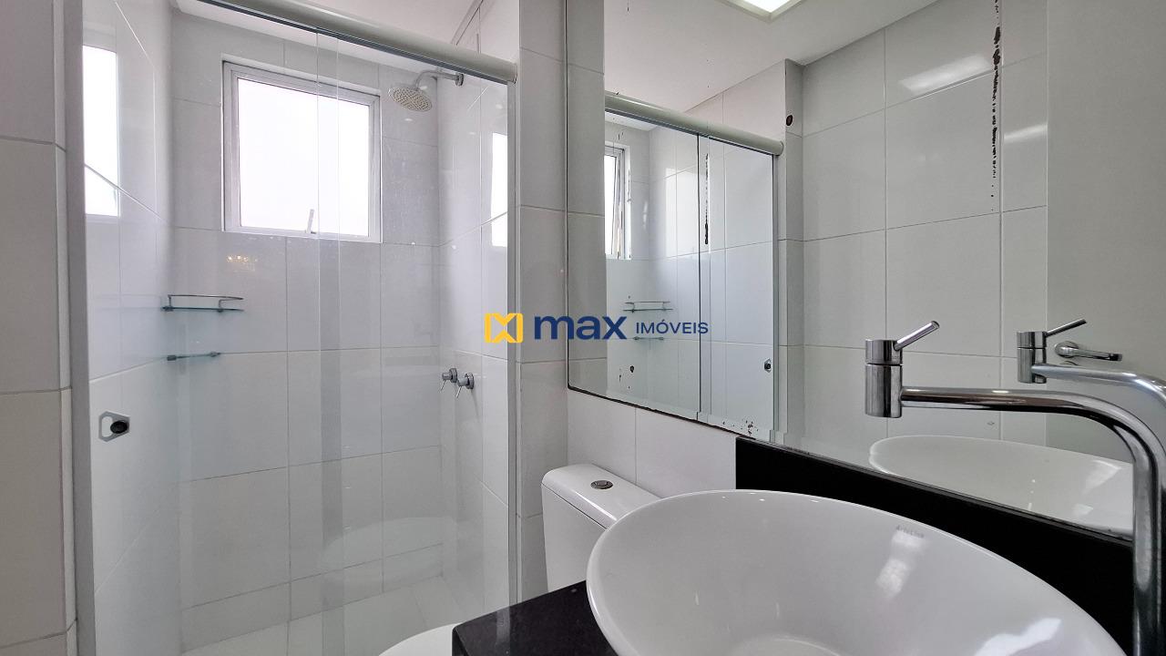 Apartamento à venda no São João: Banheiro social