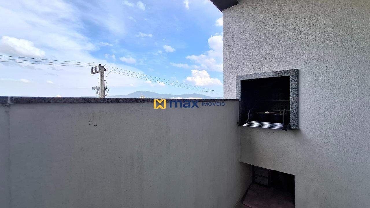 Apartamento à venda no São Vicente: Sacada com churrasqueira