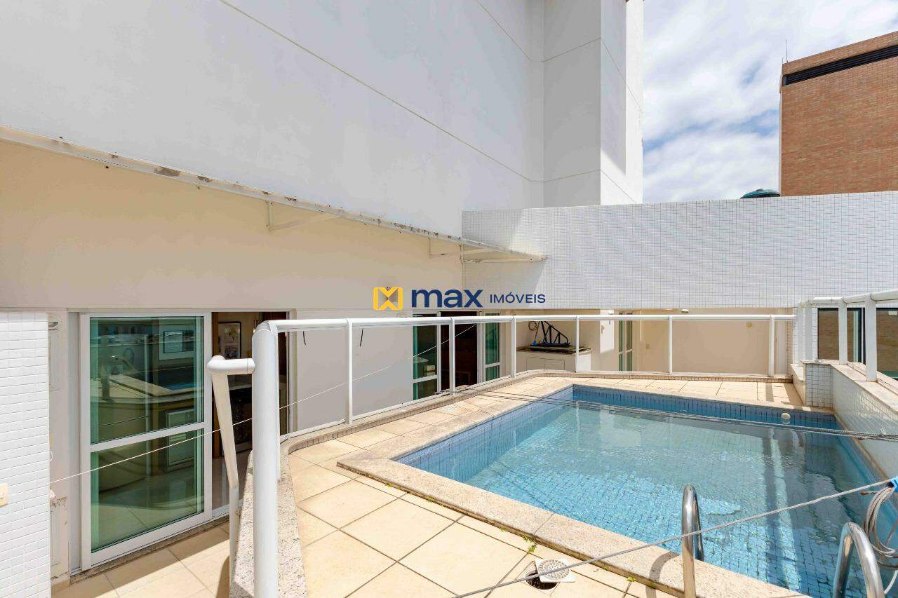 Cobertura à venda no Centro: Piscina