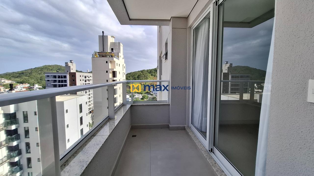 Apartamento à venda no Praia Brava: Sacada com churrasqueira