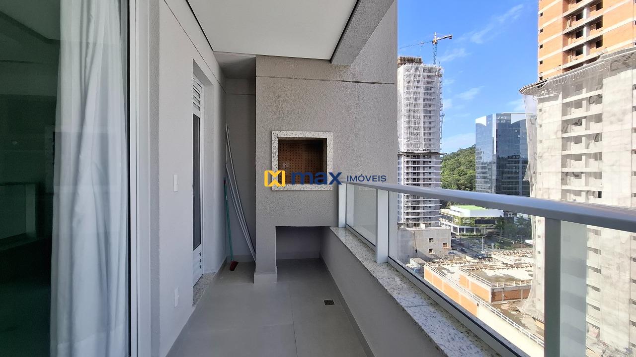 Apartamento à venda no Praia Brava: Sacada com churrasqueira