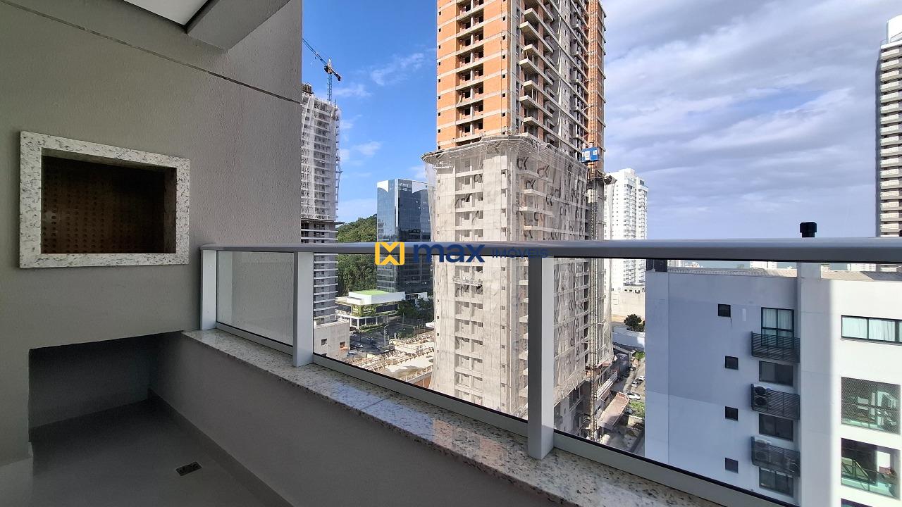 Apartamento à venda no Praia Brava: Sacada com churrasqueira